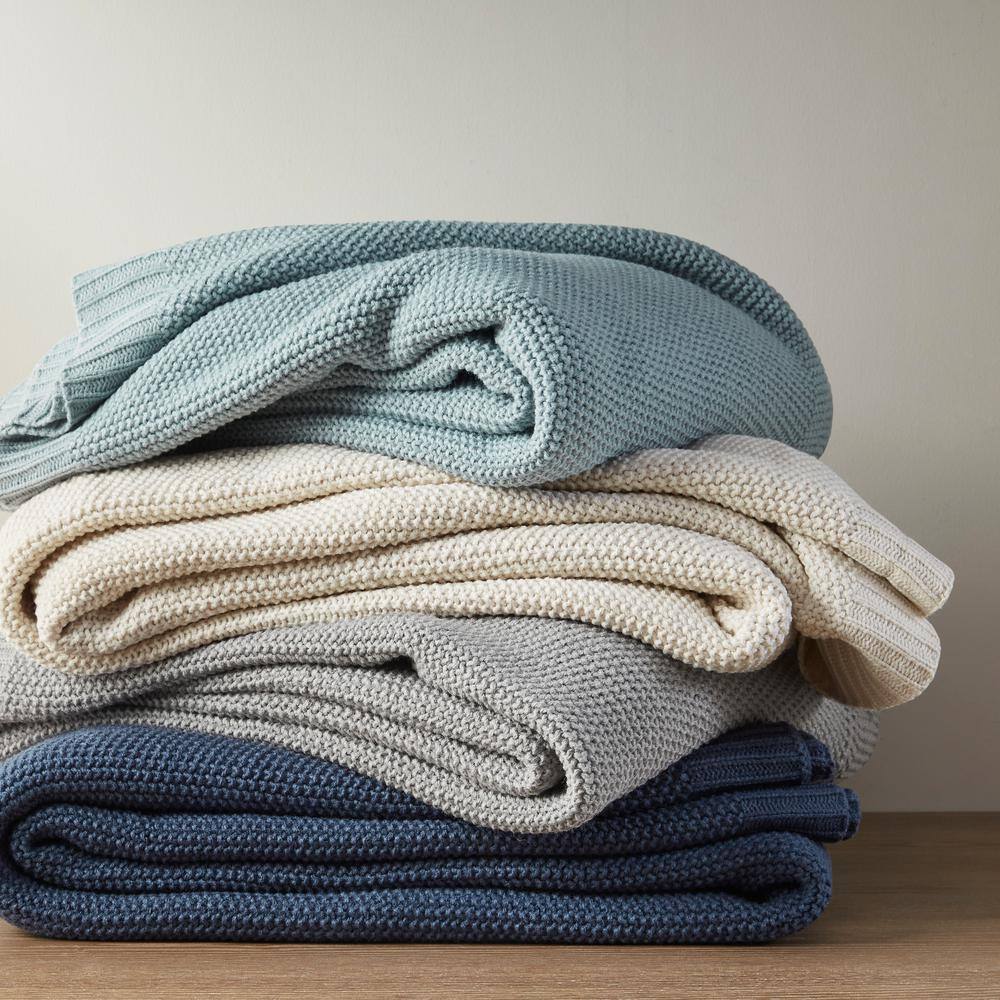 Ivory Twin Knitted Acrylic Machine Washable Blanket
