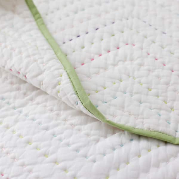 Company Kids Cheerful Chevron Quilt