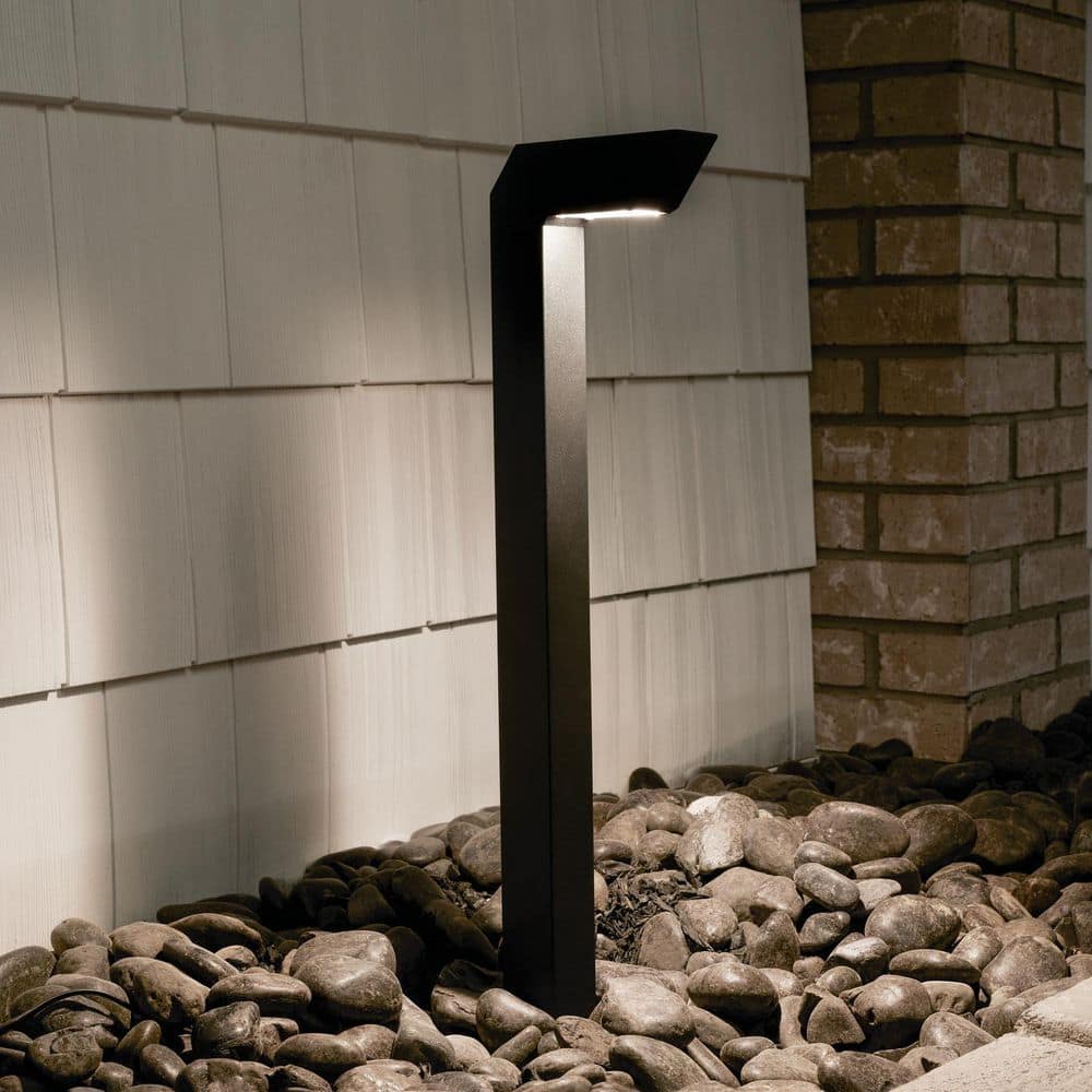 Modern Black Aluminum Right Angle Pathway Light