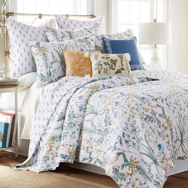 LEVTEX HOME Apolonia 2-Piece Green Floral Cotton Twin/Twin XL Quilt Set