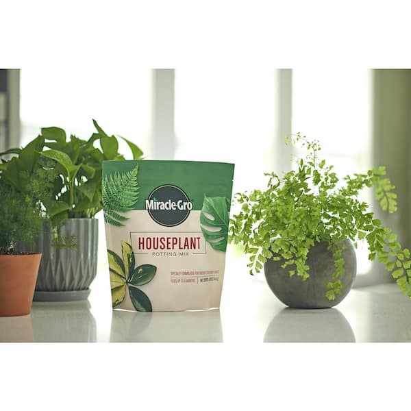 Miracle-Gro 4 Qt. Indoor Houseplant Potting Mix 72574502 - The Home Depot