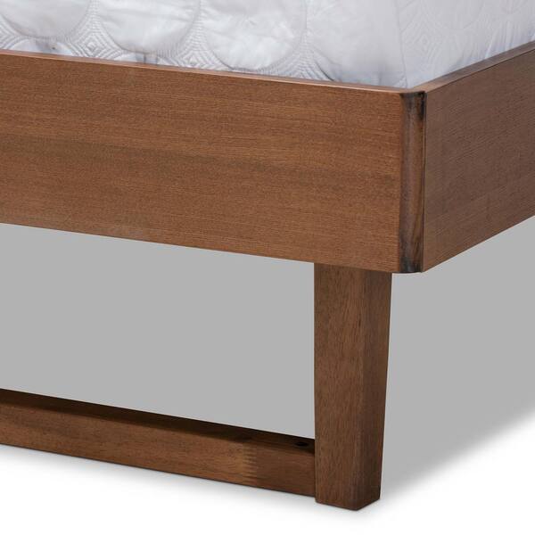 Baxton Studio Natalia Mid-Century Modern Light Grey Fabric Upholstered and Ash Walnut Finished Wood Queen Size Platform Bed