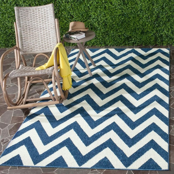 Amherst Navy/Beige 8 ft. x 10 ft. Geometric Chevron Area Rug