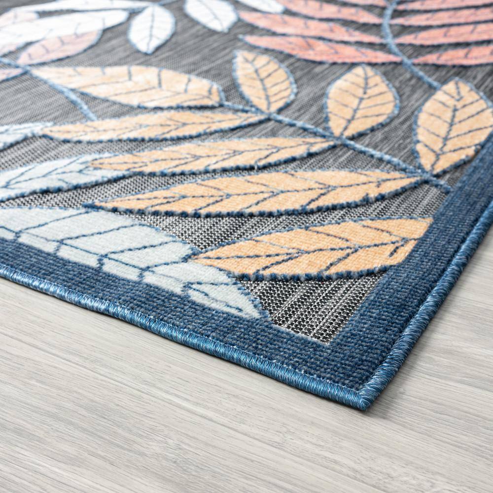 Tropic Essence Black Floral 5' x 7' Reversible Synthetic Rug