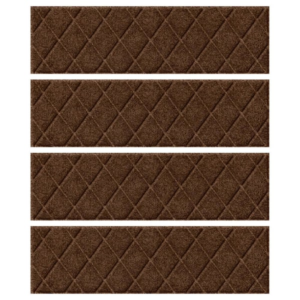 Waterhog Argyle Dark Brown 8.5 in. x 30 in. PET Polyester Indoor Outdoor Stair Tread Cover (Set of 4)
