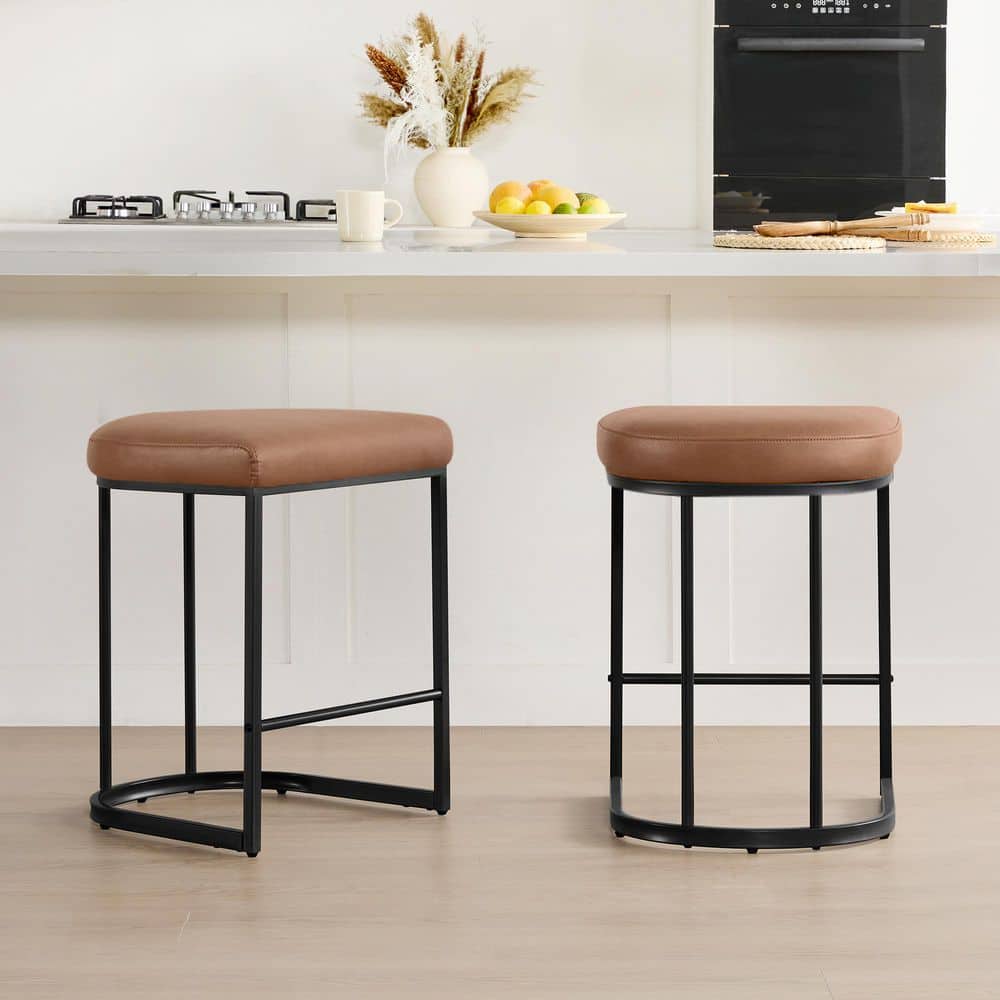 SPRUCE & SPRING Marcus 26 in. Brown Faux Leather Curved Metal Bar