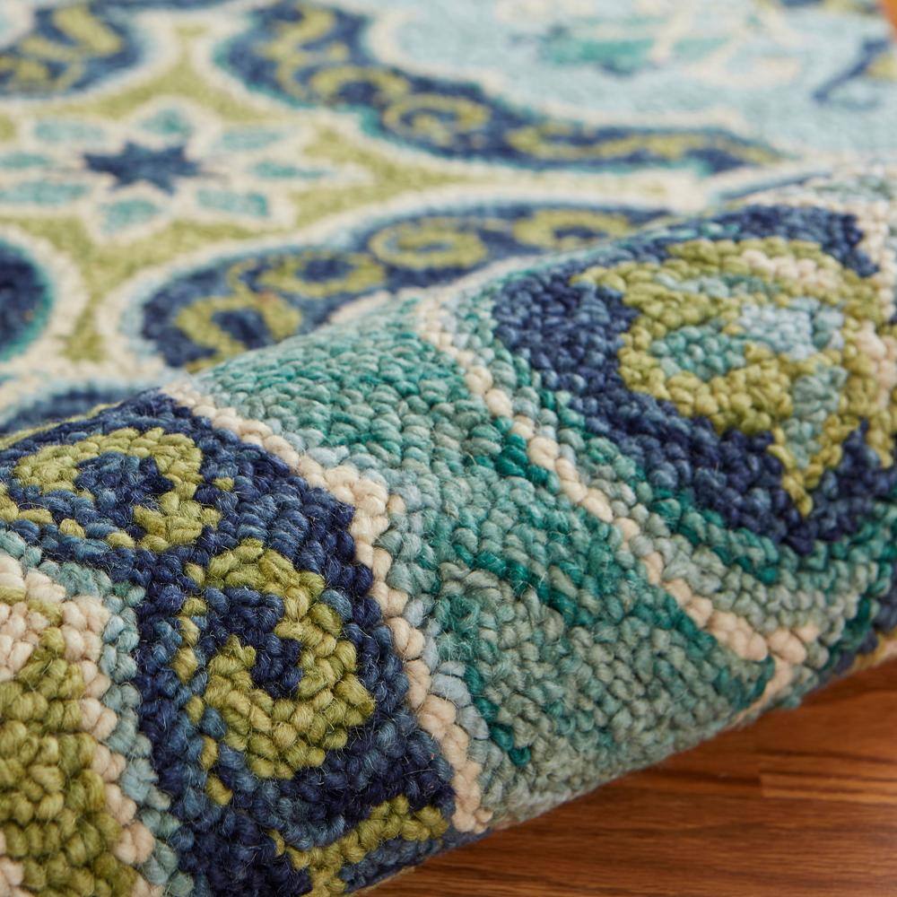 Handmade Blue and Green Floral Wool Round Area Rug