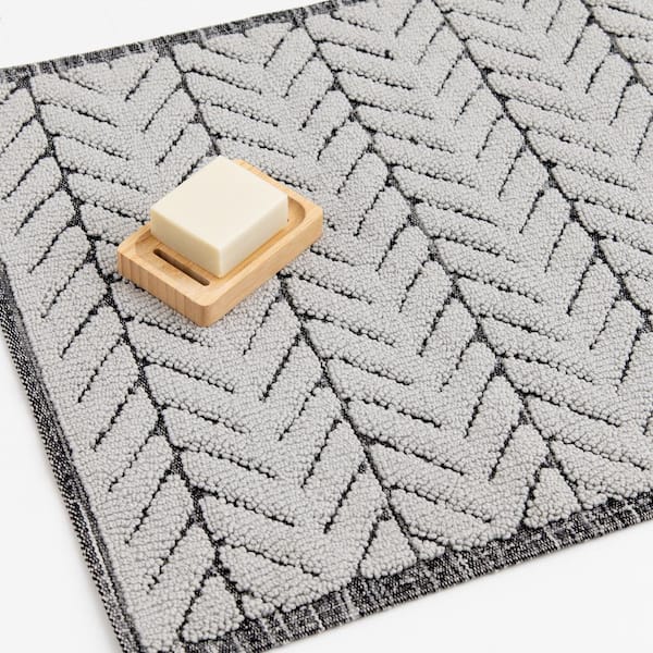20 in. x 32 in. Gray and Black Geometric Polyester Machine Washable Bathmat
