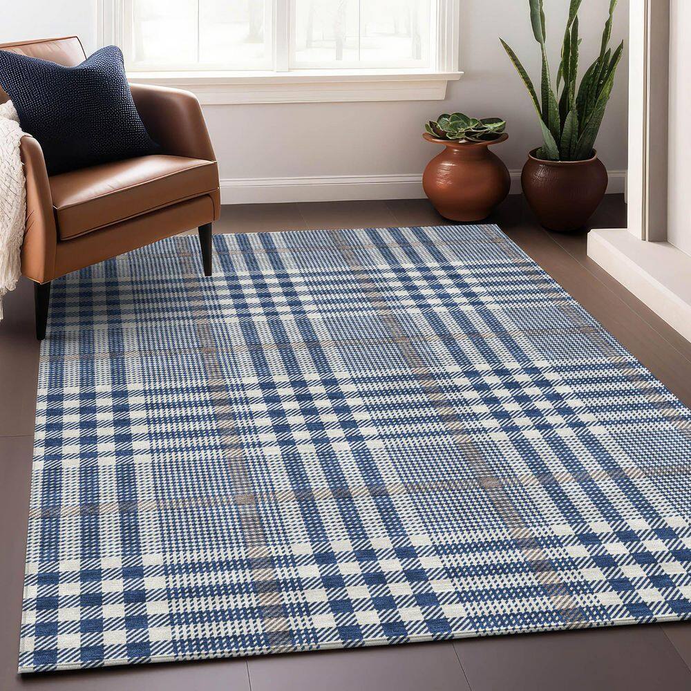 Navy Plaid Synthetic Washable Indoor/Outdoor Rug 2'6" x 3'10"