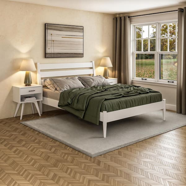 Camaflexi Mid-Century Modern White Solid Wood Frame Queen Size Platform Bed