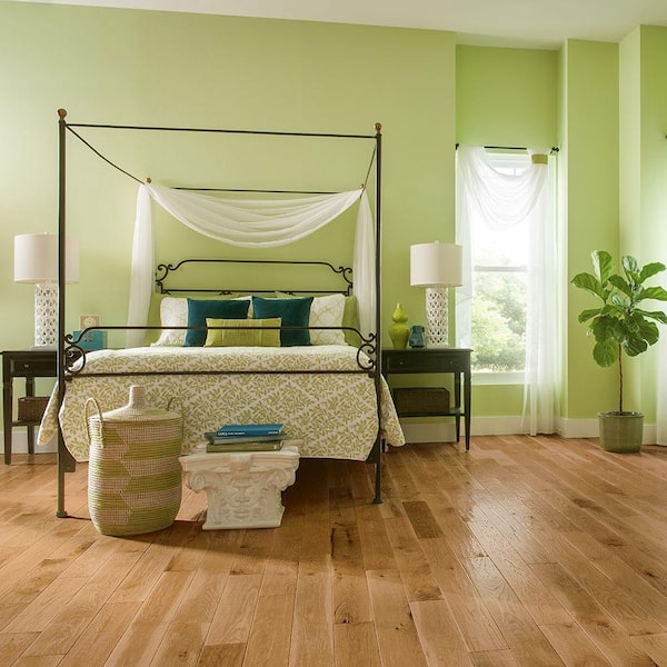 American Vintage Natural Red Oak 3/4 in. T x 5 in. W Scraped Solid Hardwood Flooring (23.5 sq.ft./ctn)