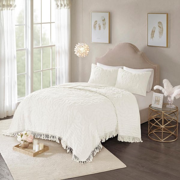 Virginia 3-Piece Off-White Cotton Tufted Chenille Medallion Fringe Full/Queen Coverlet Set
