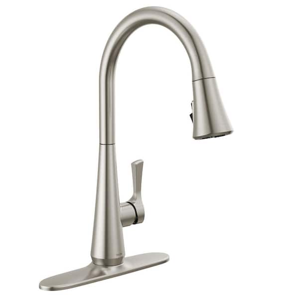 Delta Banks Single-Handle Pull-Down Sprayer Kitchen Faucet with ShieldSpray in Stainless