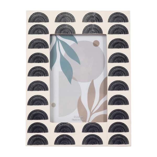 Liv & Skye 4 in. x 6 in. Ivory/Black Resin Black Arches Photo Frame