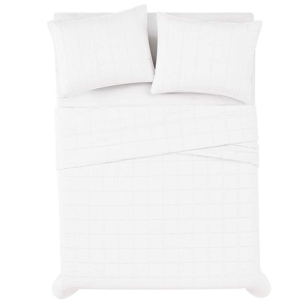 White Full Microfiber Quilt Set with Shams