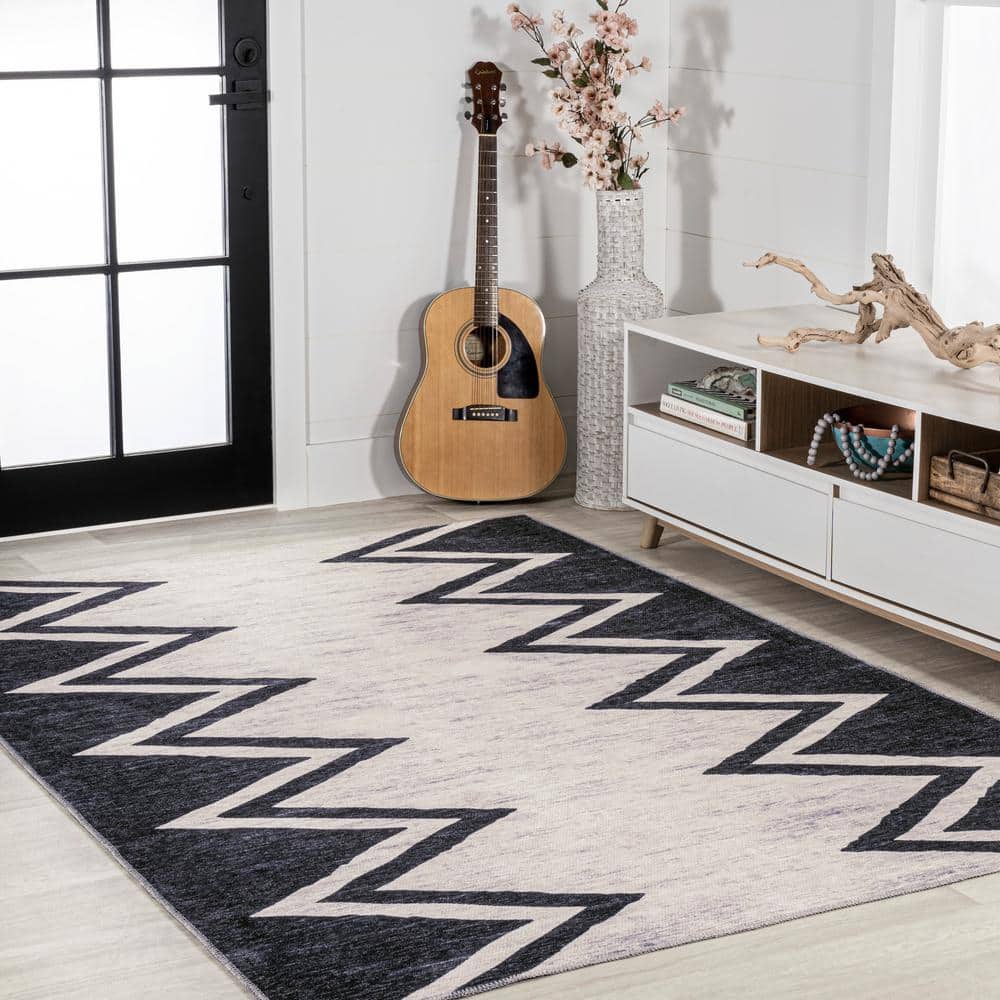 Ivory Chevron Handcrafted 4' x 6' Easy-Care Synthetic Area Rug