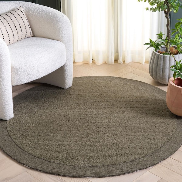 Novelty 5 ft. x 5 ft. Round Olive Casual Braided Solid Color Area Rug