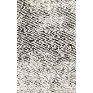 Peppered Spots Off White & Black 5 ft. X 8 ft. Tufted Wool Area Rug