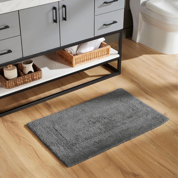Lux Collection Grey 21 in. x 34 in. 100% Cotton Reversible Race Track Pattern Bath Rug
