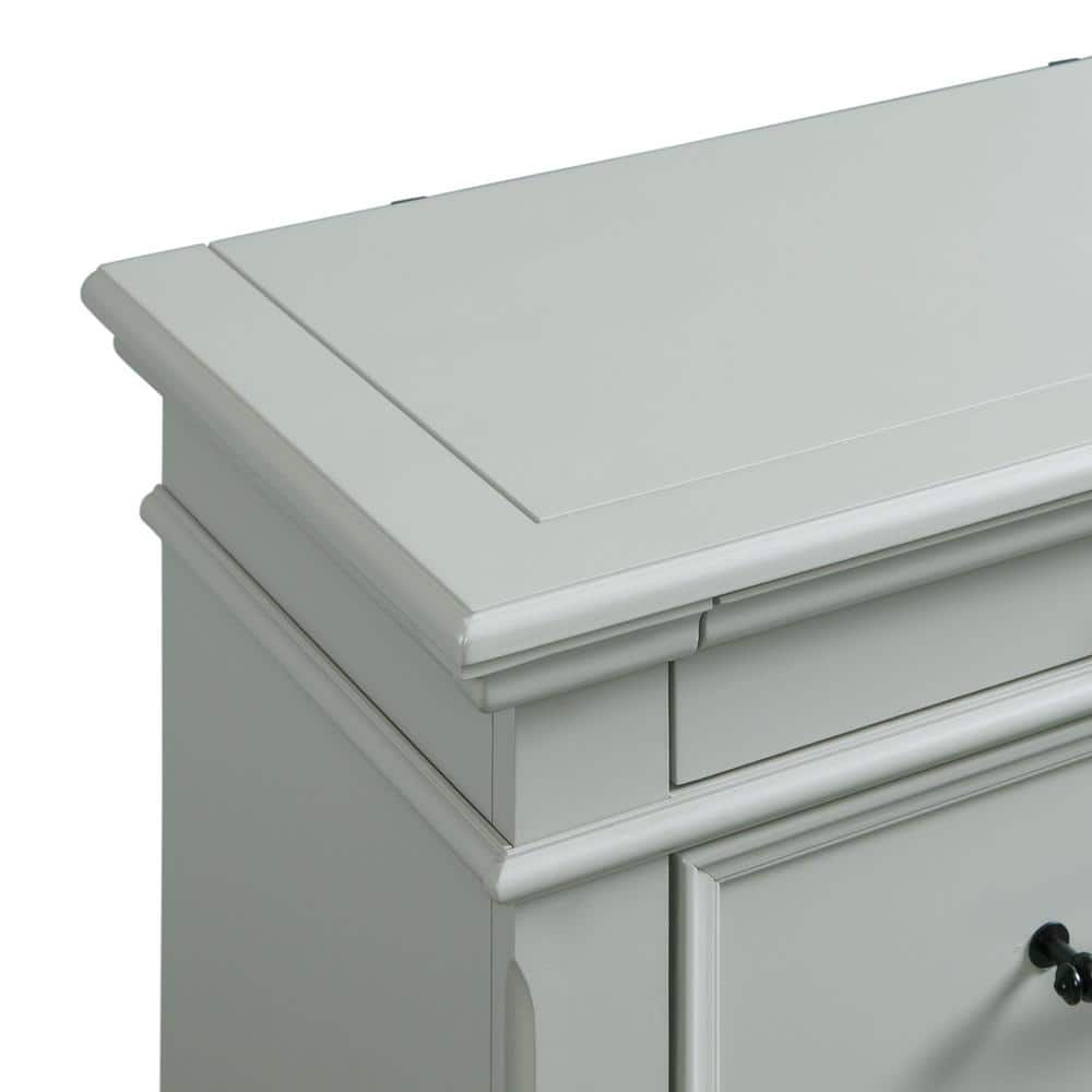 Traditional Gray 9-Drawer Dresser with Bevel Edges and Bun Feet