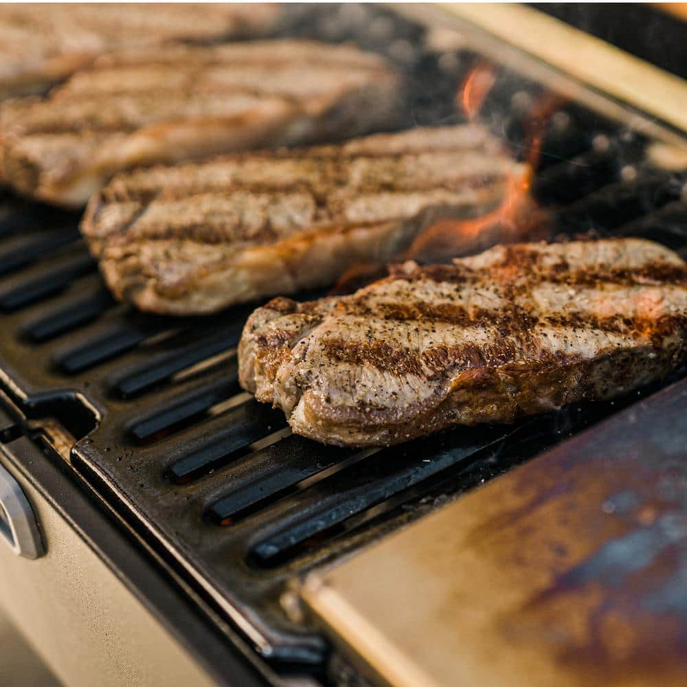 Masterbuilt 25" Black Portable Charcoal Grill and Smoker