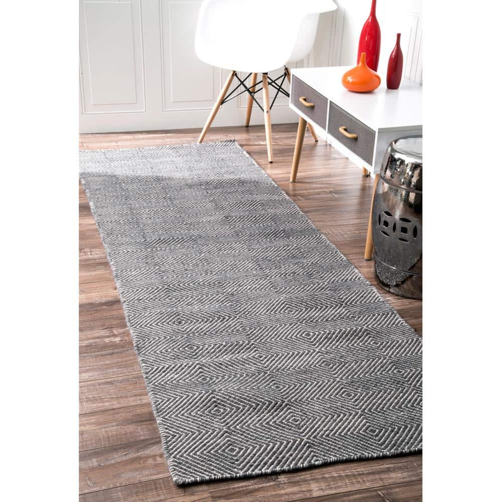 Gray Geometric Handwoven Wool Runner Rug, 2' 6" x 10'