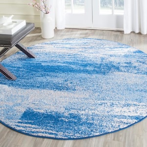 ADirondack Silver/Blue 10 ft. x 10 ft. Solid Color Distressed Round Area Rug