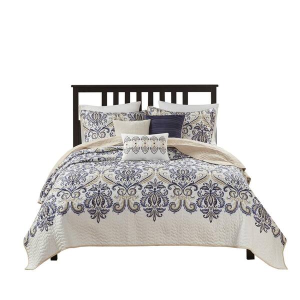 https://images.thdstatic.com/productImages/cd2e1fe5-f46e-4e44-baf5-1a87a61acbe5/svn/madison-park-bedding-sets-mp13-1522-c3_600.jpg