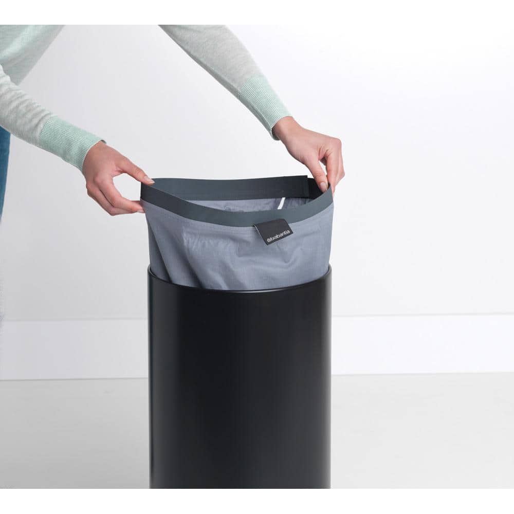 Matte Black Upright Laundry Hamper with Cork Lid