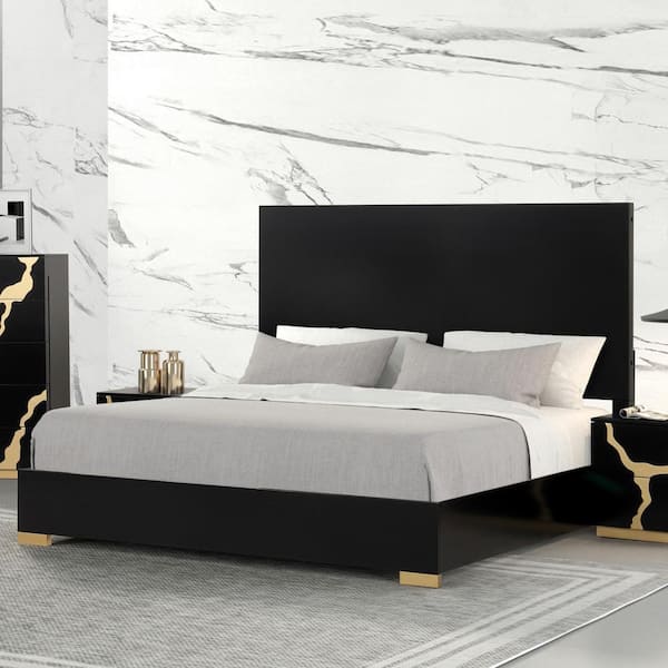 Furniture of America Rove Black Wood Frame Queen Platform Bed with Panel Headboard