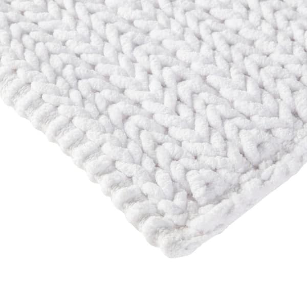 Braided 20  Bath rug, Bath rugs, Rugs