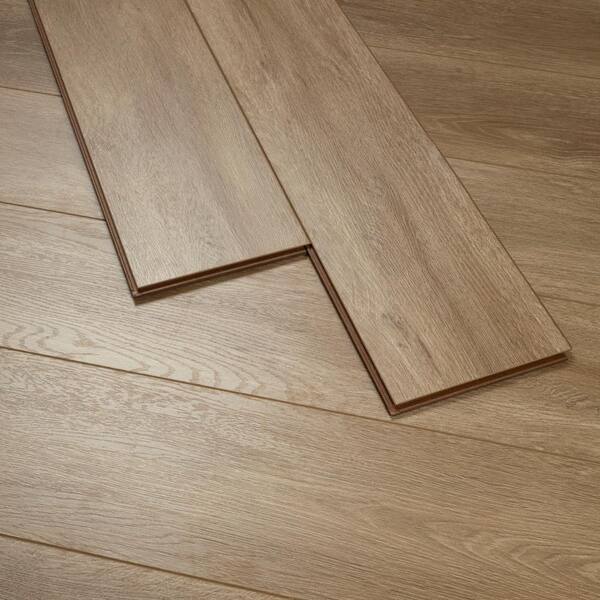 MSI Lauren Springs Oak 9.9 mm T x 7.72 in. W x 47.87 in. L Waterproof Laminate Flooring (17.92 sq. ft./Case)