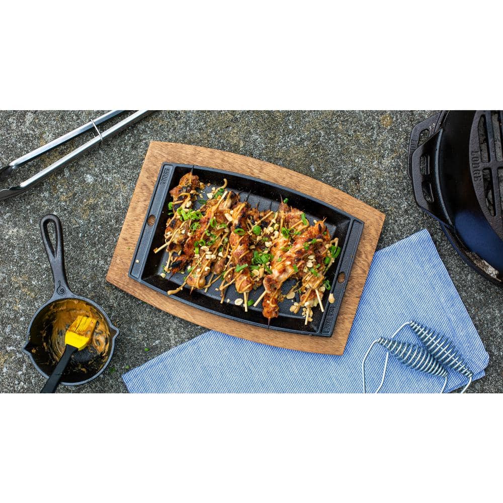 Black Cast Iron Rectangular Griddle with Raised Edges