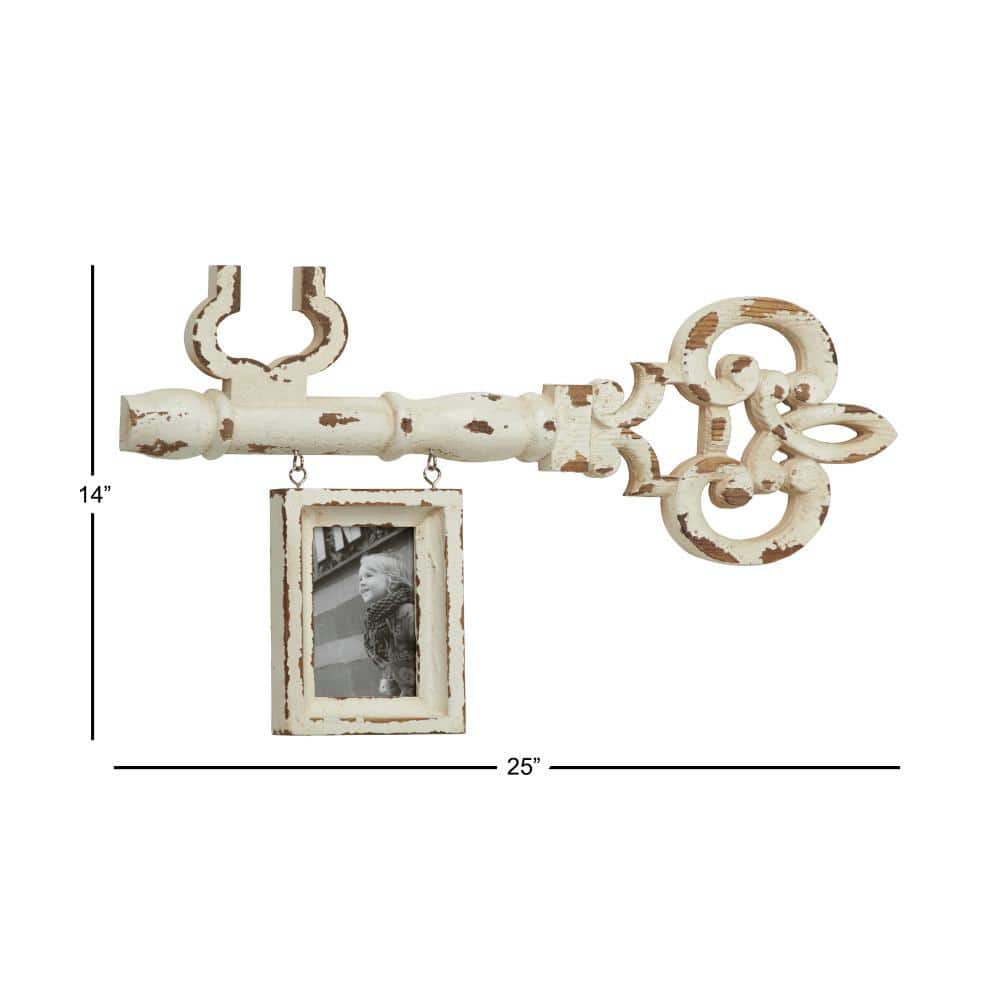 Distressed White Key-Shaped Wall Mount Frame
