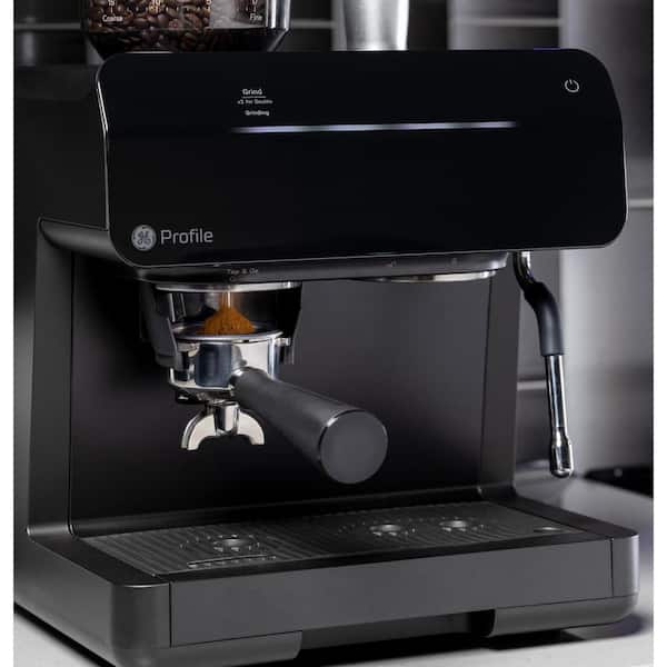 https://images.thdstatic.com/productImages/cd511584-8ca0-40a6-bca2-71aeaf993ea4/svn/black-ge-profile-espresso-machines-p7cesas6rbb-1f_600.jpg