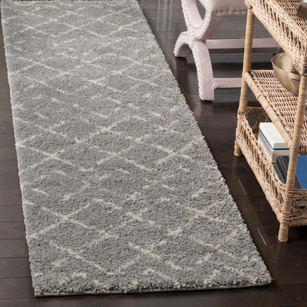 Arizona Shag 2 ft. x 10 ft. Gray/Ivory Diamond Geometric Runner Rug