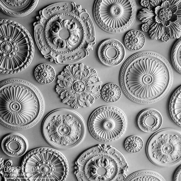 Ekena Millwork CM20DA Ceiling Medallion – 20" OD X 3" ID, 1.5" Projection, Primed Urethane, Historical Design