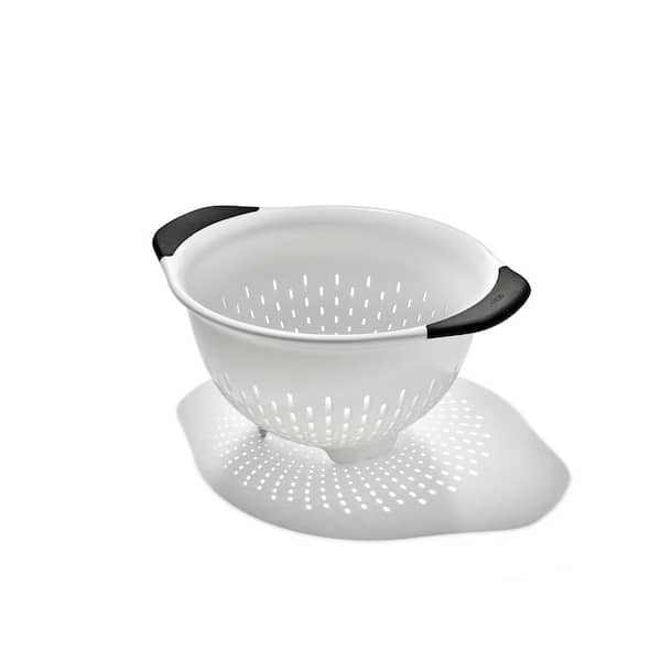 OXO 3 Qt./2.7 L Plastic Colander
