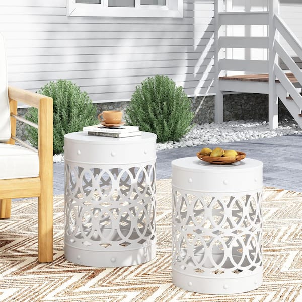 Sudzendf White Metal Outdoor Side Table Overlapping Circle Pattern (Set of 2)