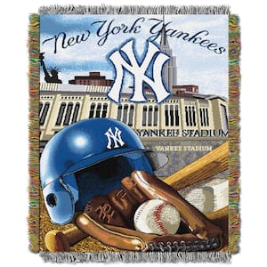 THE NORTHWEST GROUP New York Yankees Polyester Throw Blanket
