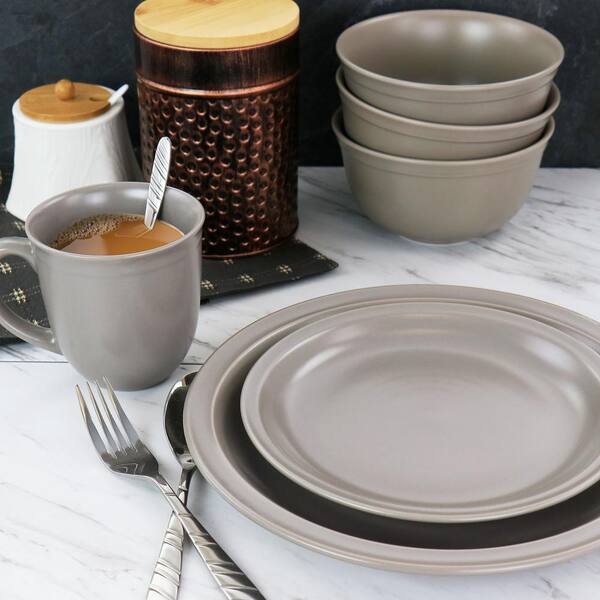 Gibson Home Everyday Ralston 16-Piece Dinnerware Set in Grey