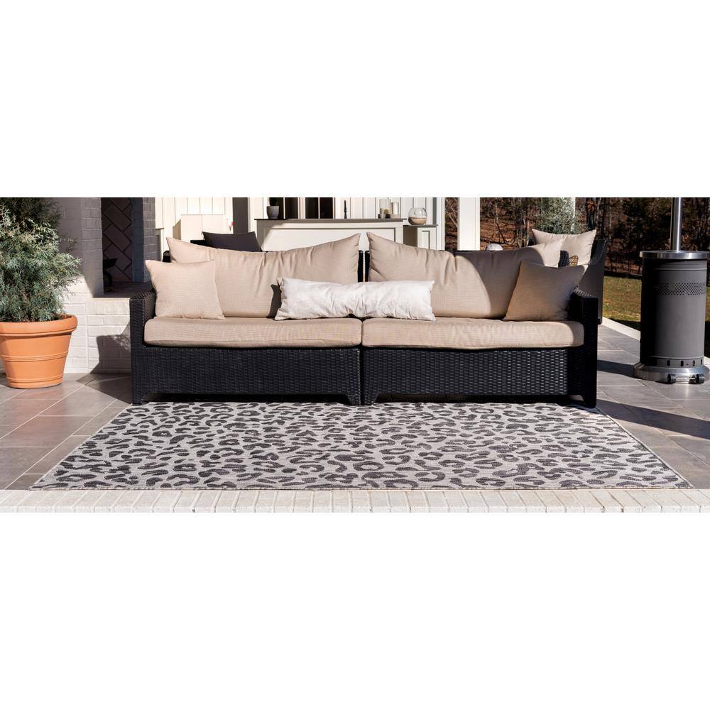 Light Gray and Black Leopard Print Outdoor Synthetic Rug