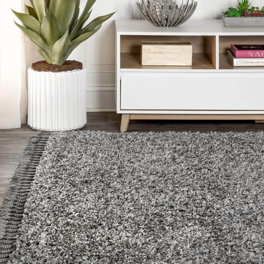 Charcoal 4' x 6' Reversible Shag Synthetic Area Rug