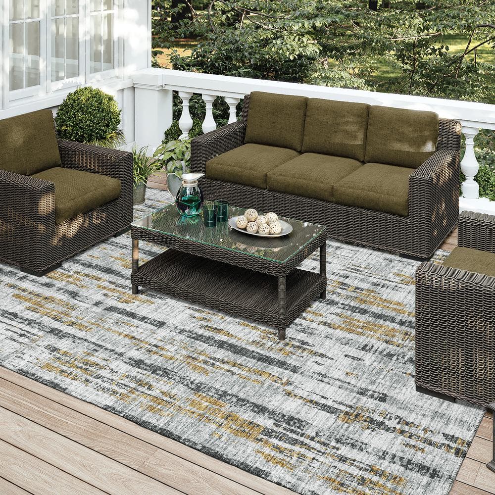 Rylee Silver and Gold Flat Woven Synthetic 5' x 7' Rug