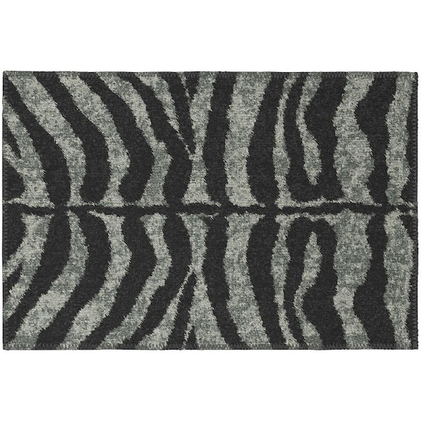 Safari Black 1 ft. 8 in. x 2 ft. 6 in. Indoor/Outdoor Washable Indoor/Outdoor Washable Rug