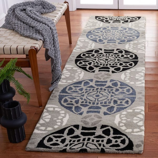 Wyndham 2 ft. x 13 ft. Gray/Black Geometric Runner Rug