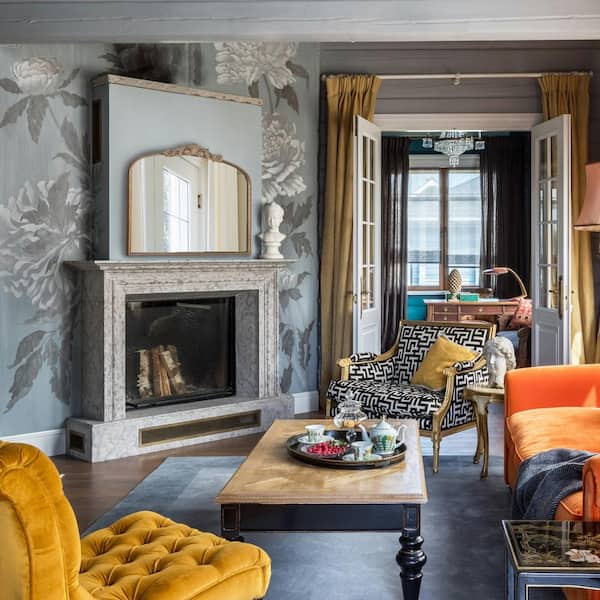 Classic Vintage 40 in. W x 31.5 in. H Arch Baroque Frame Gold