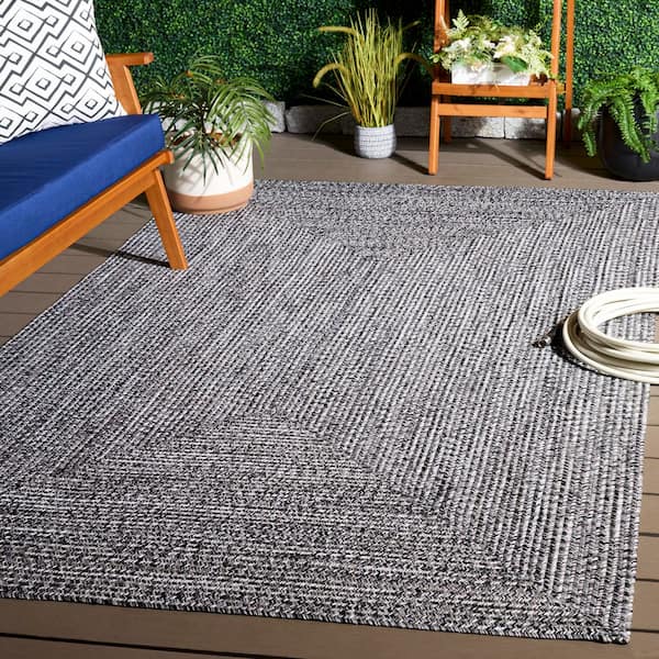 Braided 6 ft. x 9 ft. Black/Ivory Solid Color Modern Washable Area Rug