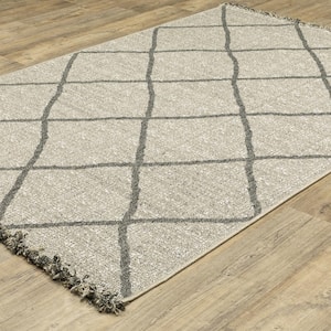 Gables Beige 7 ft. x 9 ft. Large Geometric Diamond Trellis Polypropylene Indoor/Outdoor Area Rug