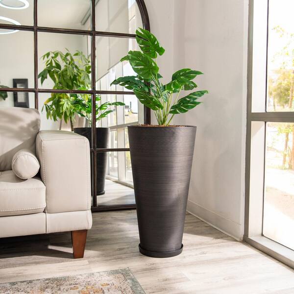 28-Inch Tall Modern Round Planter, Tapered Floor Planter for Indoor & Outdoor, Patio Decor, Set of 2, Black